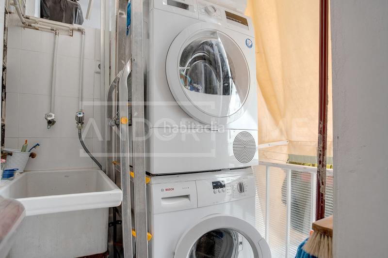 Foto 50a56c52-c8de-4ee0-9314-c06a15d0e894. Piso en Fort Pienc Barcelona