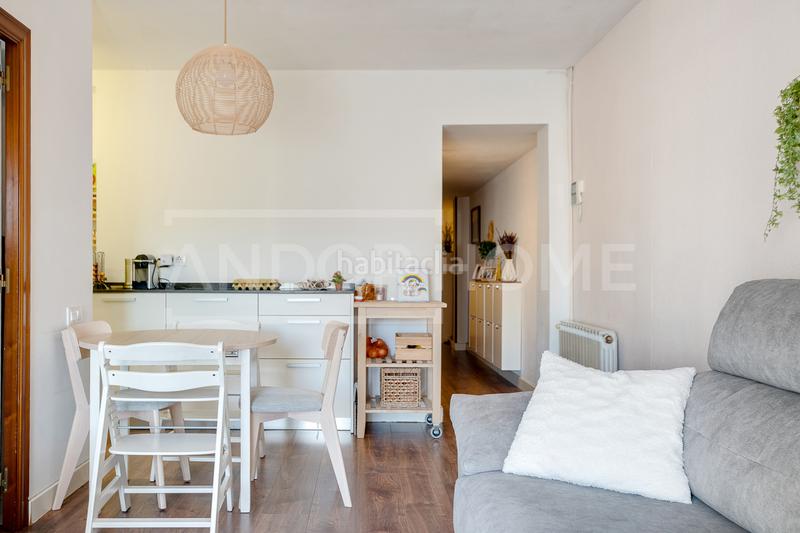 Foto c5fd86d3-3b70-4284-bd44-e62a55020a85. Piso en Fort Pienc Barcelona