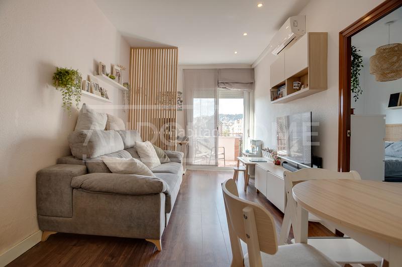 Foto ed7cac61-c883-468c-81b1-f47bd7509957. Piso en Fort Pienc Barcelona