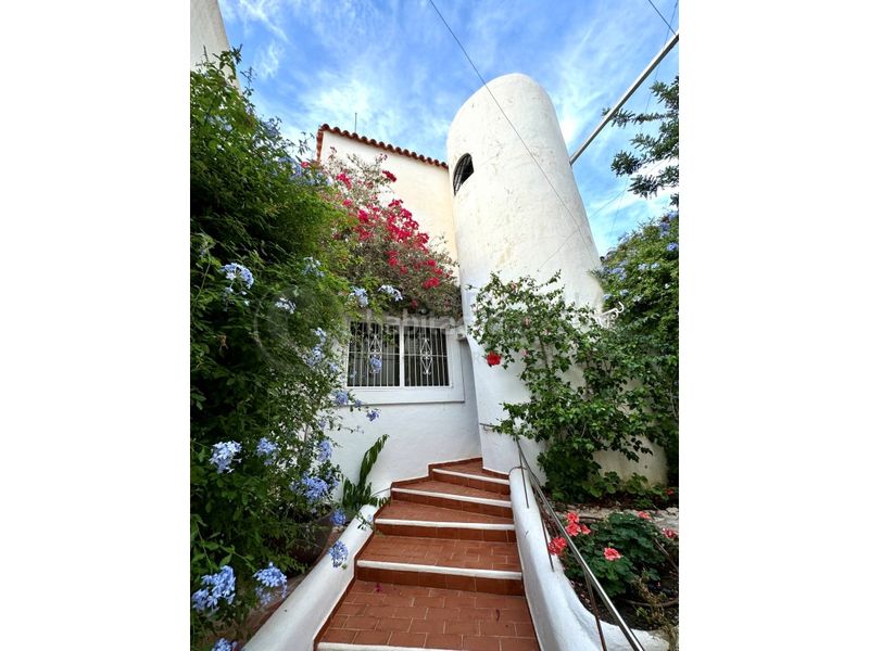 Foto c533e898-4075-4f9a-8a1c-909d920a3a55. Casa amb aparcament a Sant Antoni de Portmany