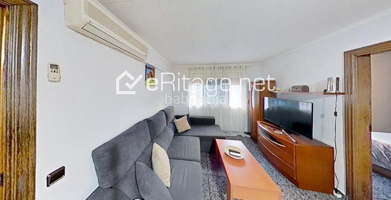 Foto 8b2f5eec-9bad-4537-9e40-6bfc40daf6a6. Appartement dans La Roureda Viladecans