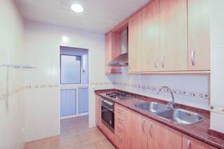 Etagenwohnung  Carrer de l'alegria. Luminoso piso exterior con vistas despejadas en esplugues de llo