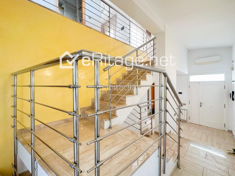 Foto 0efb627d-ae27-4f5a-9347-793abc41d47a. Chalet con piscina in Martinica - Ateneu Cerdanyola del Vallès