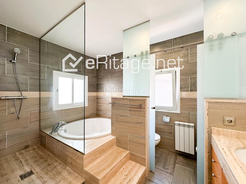 Foto 8f7c63cd-772c-4061-a9b7-2ca21f7a72c4. Chalet con piscina in Martinica - Ateneu Cerdanyola del Vallès