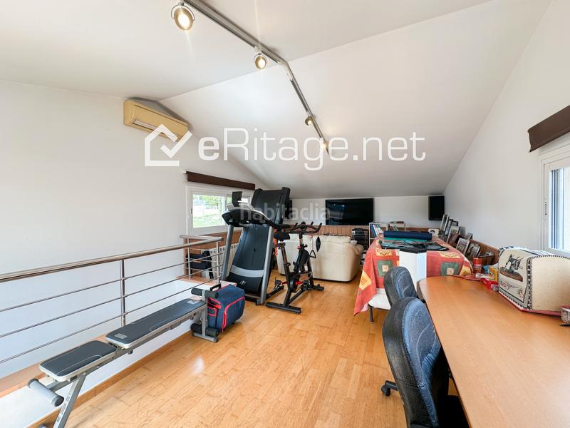 Foto a54a2c2d-e938-4f64-b6e1-e9f07f34383f. Chalet con piscina in Martinica - Ateneu Cerdanyola del Vallès