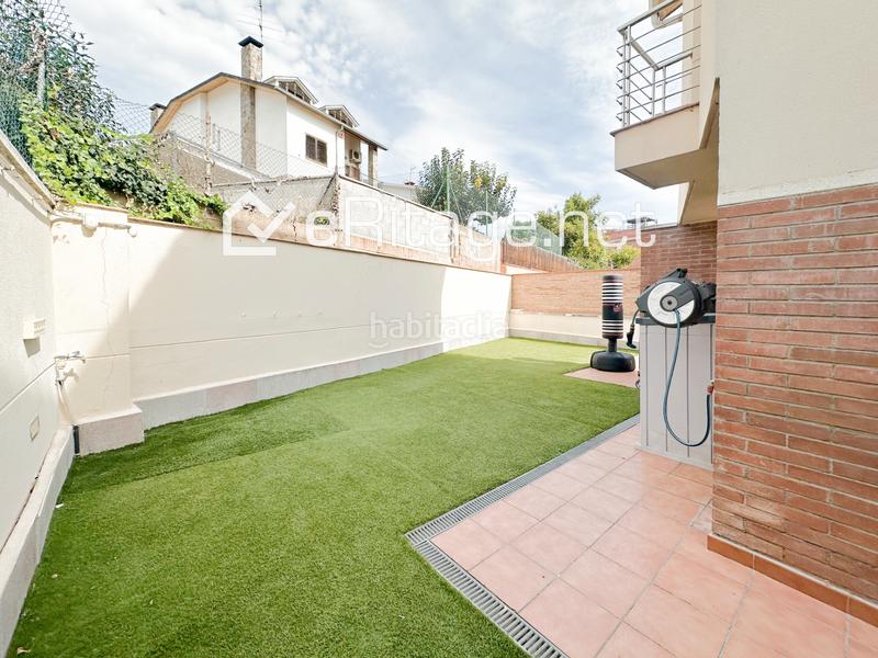 Foto c23875a2-45ea-4fe3-943f-fe7bf58d85ae. Chalet con piscina in Martinica - Ateneu Cerdanyola del Vallès