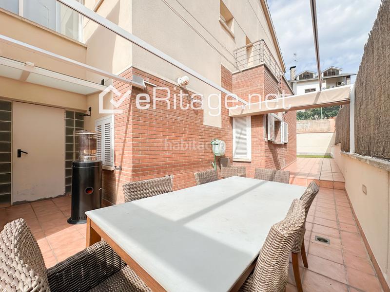 Foto def82be5-baf0-4129-93bc-c271de466f00. Chalet con piscina in Martinica - Ateneu Cerdanyola del Vallès