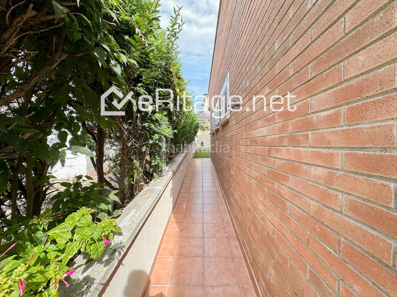 Foto eb64efb7-3417-45f9-a5d7-1452769c9079. Chalet con piscina in Martinica - Ateneu Cerdanyola del Vallès