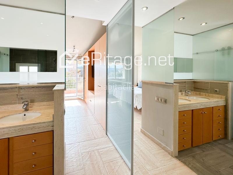 Foto ef8f6b35-de21-44bd-ad91-1bf08b1bfa8b. Chalet con piscina in Martinica - Ateneu Cerdanyola del Vallès