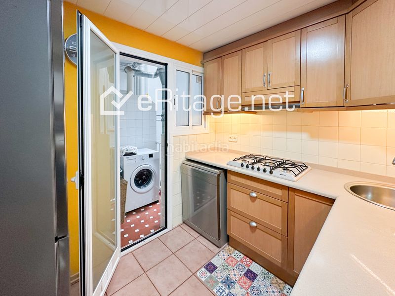 Foto 47ea54d1-2b3e-47a0-8d51-aca5d356efe2. Pis a Sant Antoni Barcelona