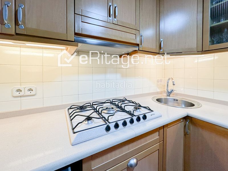 Foto 9714151c-38d6-4b49-84c6-b5deff9f629e. Pis a Sant Antoni Barcelona