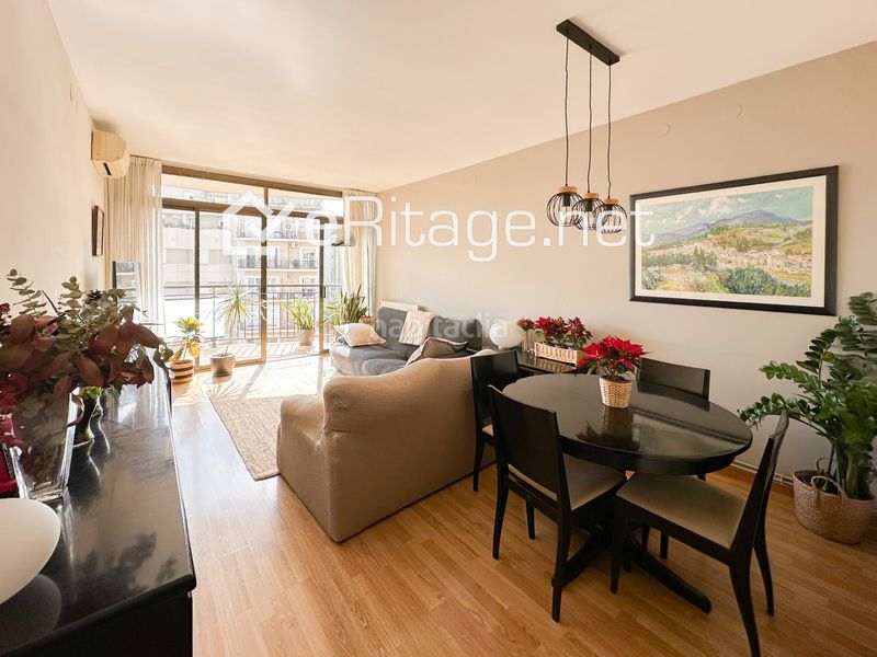 Foto 9b0644e1-ead3-4eaa-8d75-6c56bd94b60f. Pis a Sant Antoni Barcelona