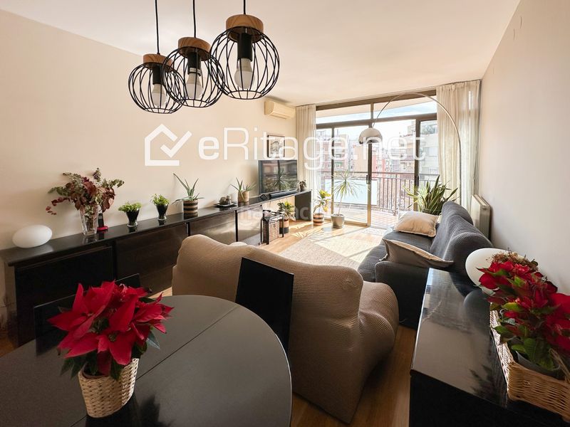 Foto df9d4e7b-214d-4e81-8675-a428374432dc. Pis a Sant Antoni Barcelona