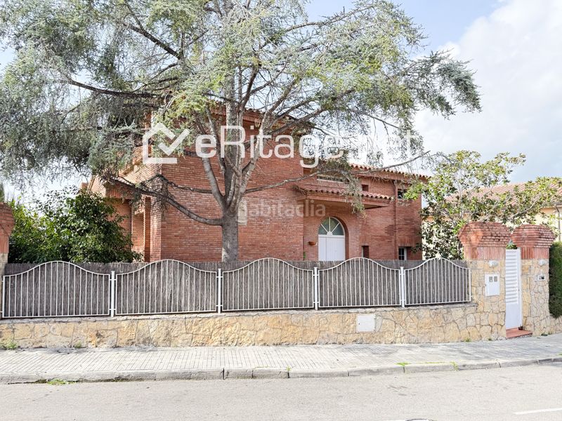 Foto 979b0213-67e7-4c0c-a699-79f8d926b7e1. Xalet amb xemeneia aparcament piscina a Altafulla