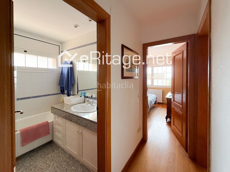 Foto e9879ea5-89fe-4aa0-ba38-1a4274fa2ce8. Xalet amb xemeneia aparcament piscina a Altafulla