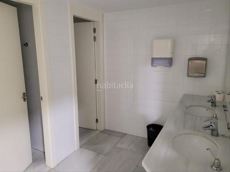 Foto 73205b38-1981-4753-b99a-c70335bc0959. Location bureau dans carrer de la sèquia madriguera 16 dans Barcelona