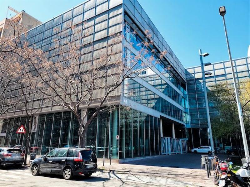 Foto 892938b6-2fed-4dc7-b1c7-1f92137ef044. Location bureau dans carrer de la sèquia madriguera 16 dans Barcelona