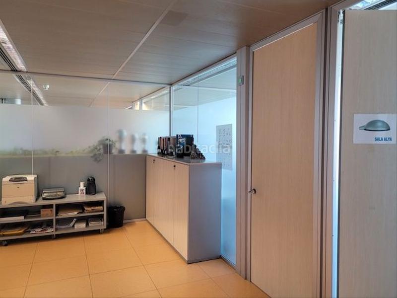 Foto d6d8007f-6f7c-4c49-a82e-17df206d6827. Rent office space in carrer de la sèquia madriguera 16 in Barcelona