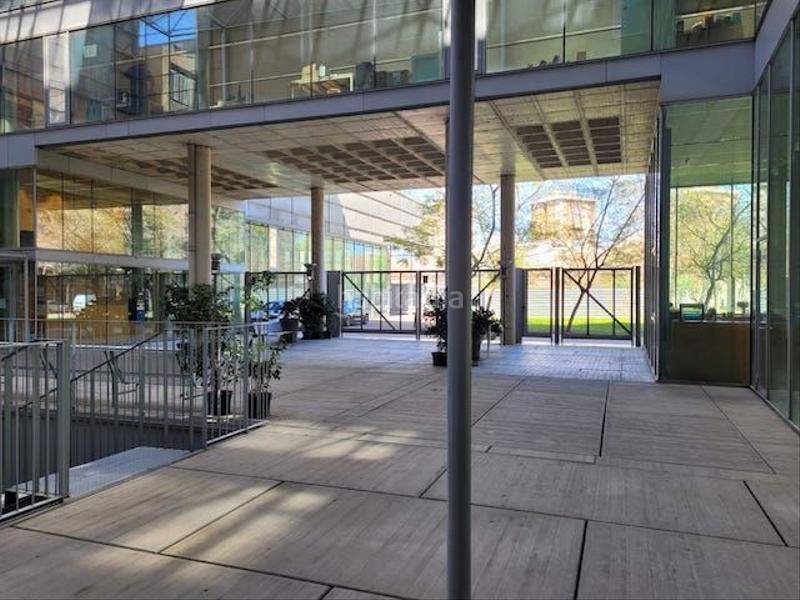 Foto f4dc2dbc-0a27-4b4a-84cb-150a70427142. Rent office space in carrer de la sèquia madriguera 16 in Barcelona