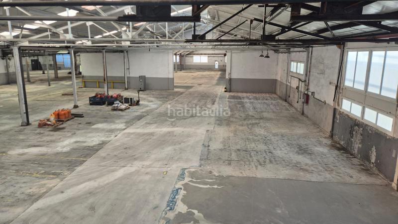 Foto a99b18f2-13c3-4eb9-b183-e0e0c51f5bce. Nau industrial a carrer de saturn 20 a Can Parellada Terrassa