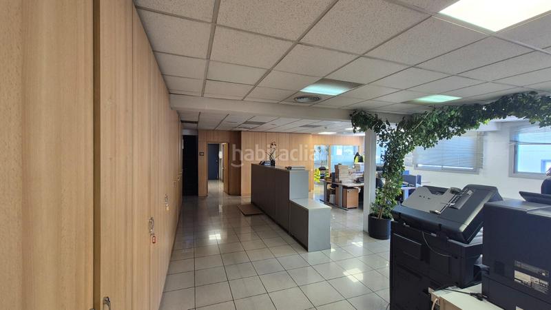 Foto da336082-7eba-4430-b329-34b21d55ae31. Nau industrial a carrer de saturn 20 a Can Parellada Terrassa