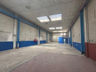 Location Bâtiment à usage industriel à Carrer del mig 22. Nave industrial en alquiler en montcada i reixach