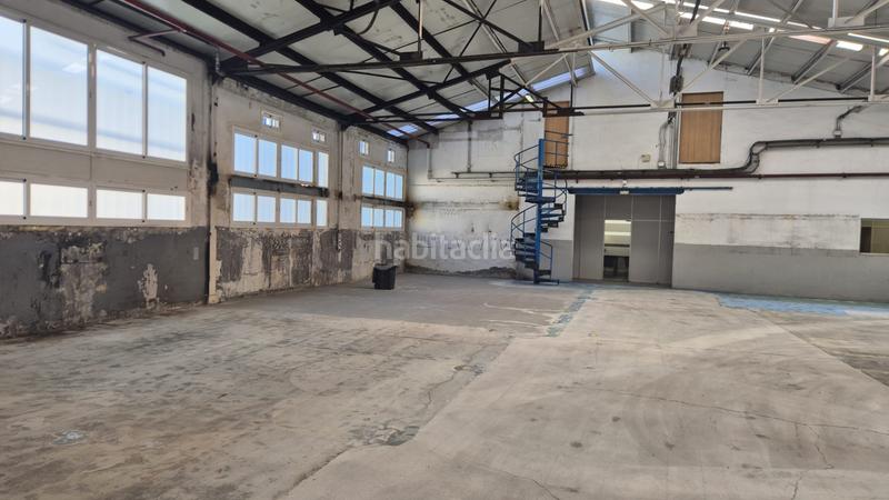 Foto 8564f220-a65c-49a4-a19e-9a96340c71c6. Rent industrial building in carrer de saturn 34 in Terrassa