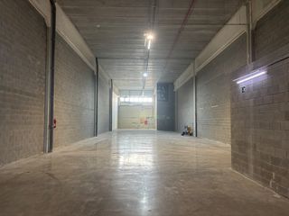 Miete Fabrikhalle in Avinguda del maresme 64. Nave industrial en alquiler en cornellà de llobregat - barcelona