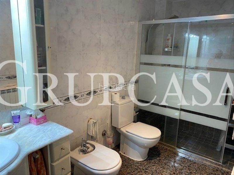 Foto 7d067232-7966-44b2-bb2c-0ec08b4f8769. Casa en Llívia Lleida