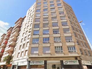 Piso en Instituts-Universitat. Fantástico piso totalmente exterior muy luminoso con vista al ri