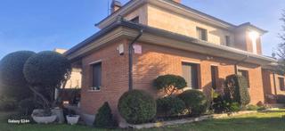 Chalet  Carrer carrer de ramon berenguer iv,. Exclusivo chalet independiente en la mejor zona de alpicat