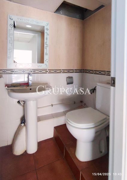 Foto 43fc21f6-b9eb-42b2-8ada-fbfb2de77004. Local comercial a Cappont Lleida