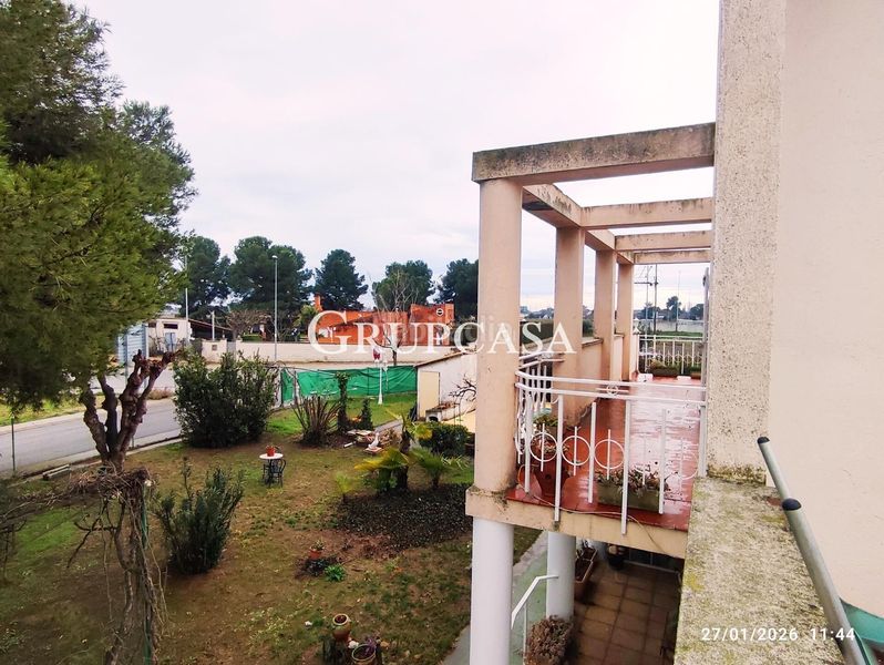 Foto 0fcd342b-dac0-4c4f-8ad2-e51dd45608ab. Xalet amb aparcament a Alpicat