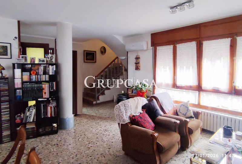 Foto b1818197-bd49-4835-b457-1e2016a8ac8c. Xalet amb aparcament a Alpicat