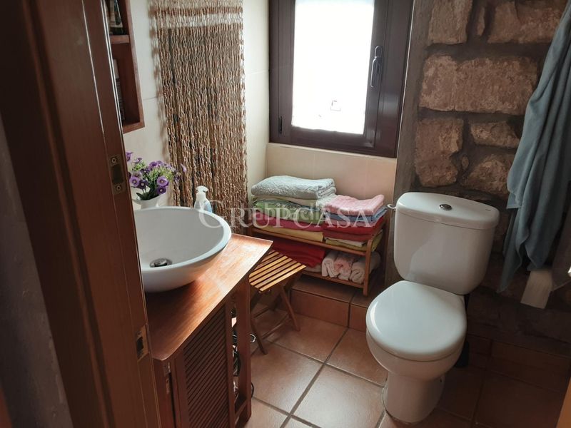 Foto 0f22f4d8-8f24-4654-bcd6-a1a9125bed14. Masia a Castelldans