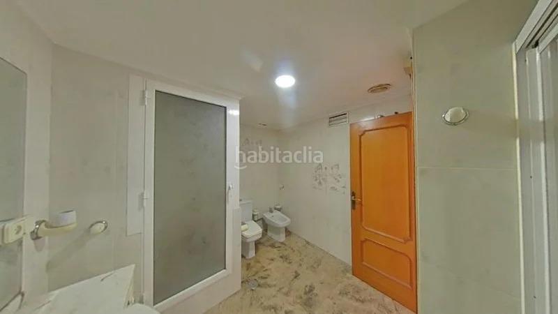 Foto d0030a4d-93e9-4251-a95f-e6dc684330ca. Pis a Campello Playa Campello (el)