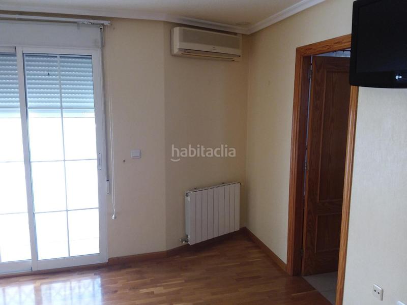 Foto 6f07700a-1c2f-4141-a2a4-2a3126a52ce2. Casa a schiera con parcheggio in Jubalcoi Elche / Elx