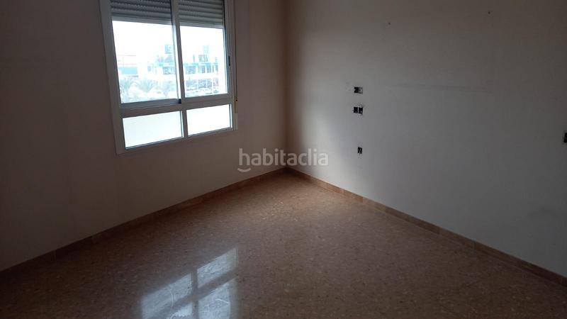 Foto 8a50b302-e17a-48a7-b34b-26393006a737. Pis amb aparcament a Reina Victoria - Miguel Hernández Elche / Elx