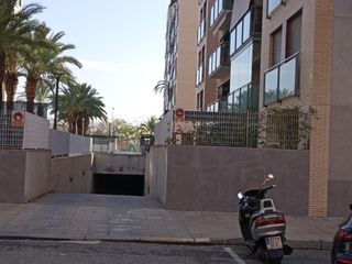 Autoparkplatz en Nou Altabix. Plaza de garaje en venta en avda mari cruz alvarez, elche inmedi