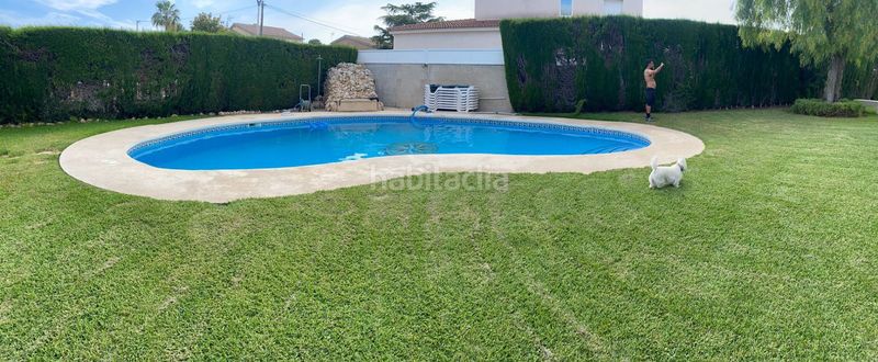 Foto a16cff1d-e72b-4f65-b53e-8ef364f10a2b. Xalet amb calefacció aparcament piscina a Coma-ruga platja Coma-ruga