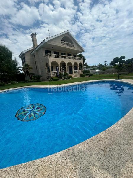 Foto 96d43800-02d5-41e9-b71d-d171b528e884. Chalet mit heizung parking pool in Coma-ruga platja Coma-ruga