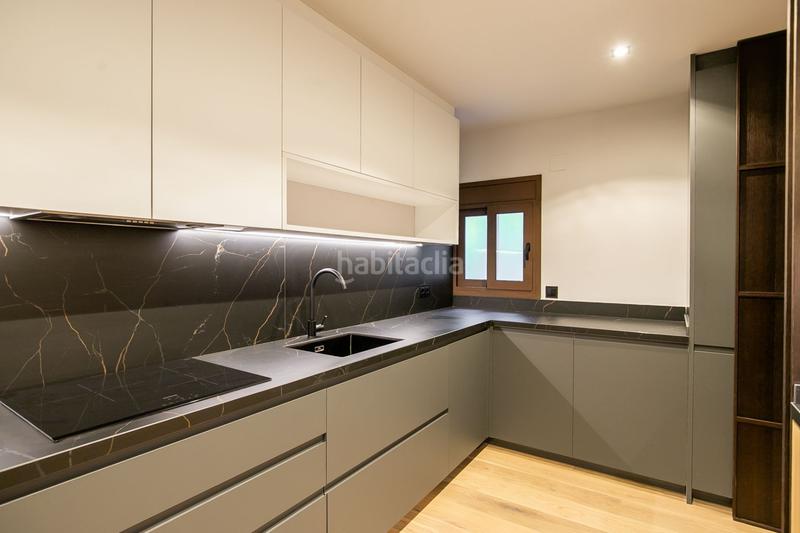 Foto d6fc3559-1984-44a5-b7e0-f2734a510fd4. Piso bienvenidos avd. sarrià , una oportunidad excepcional para adquirir un piso de reforma integral en el prestigioso barrio de sant g en Barcelona