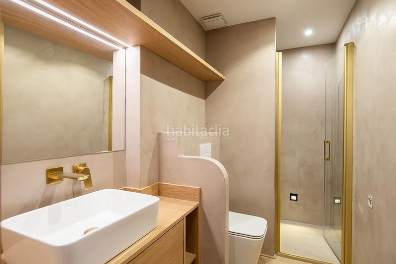 Foto 2efa7be8-723e-4b3d-ab4d-d48859c5fec9. Piso bienvenidos a avda.riera de cassoles , una oportunidad excepcional para adquirir un piso de reforma integral en el prestigioso ba en Barcelona