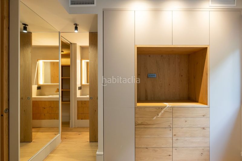 Foto a74a5d3c-f291-437d-bb32-7bc2a79679ff. Flat in entença 12 in Sant Antoni Barcelona