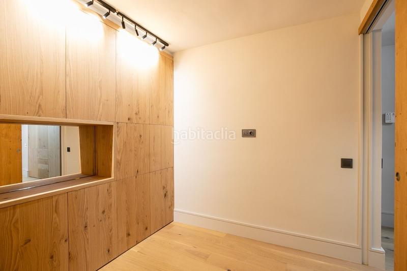 Foto 6daee2b7-b02f-4596-b66c-86a3760015ec. Piso  a reformar en la calle parís, .. en La Nova Esquerra de l´Eixample Barcelona