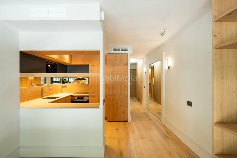 Foto 8ba75355-f10e-4d0e-92ca-51d9a97f7fd0. Piso  a reformar en la calle parís, .. en La Nova Esquerra de l´Eixample Barcelona