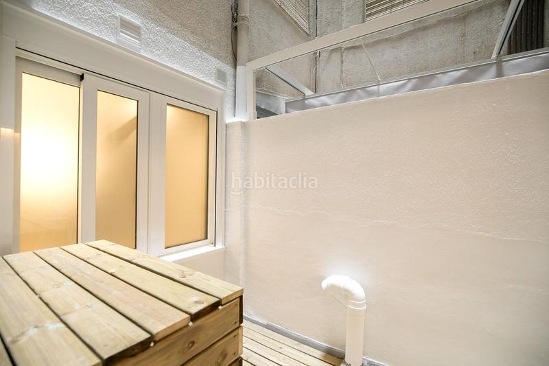 Foto aa07f590-0dc8-46fc-bb50-7c2b1a1bc32a. Piso  a reformar en la calle parís, .. en La Nova Esquerra de l´Eixample Barcelona