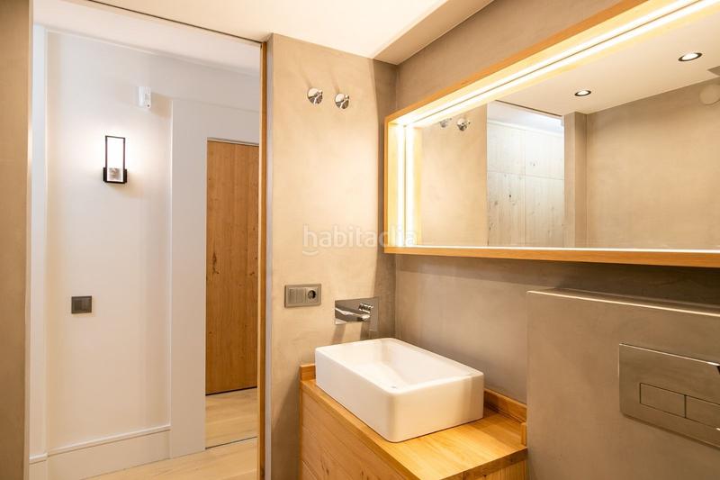 Foto b93cfccb-b146-4b53-9c77-b4041233abf6. Piso  a reformar en la calle parís, .. en La Nova Esquerra de l´Eixample Barcelona