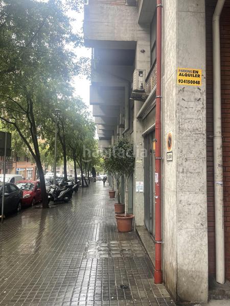 Foto 1979d40c-bd00-4afb-ab41-3cf5d5978515. Oficina amb calefacció a Sagrada Família Barcelona