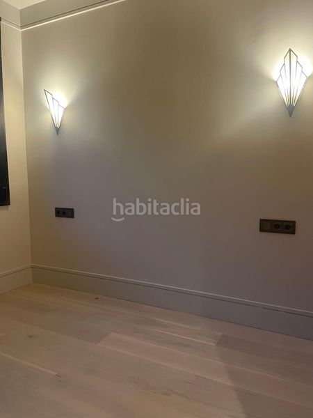 Foto 30ad12ab-7f69-4db0-a1e0-f69aa9d1cf84. Büro mit heizung in Sagrada Família Barcelona